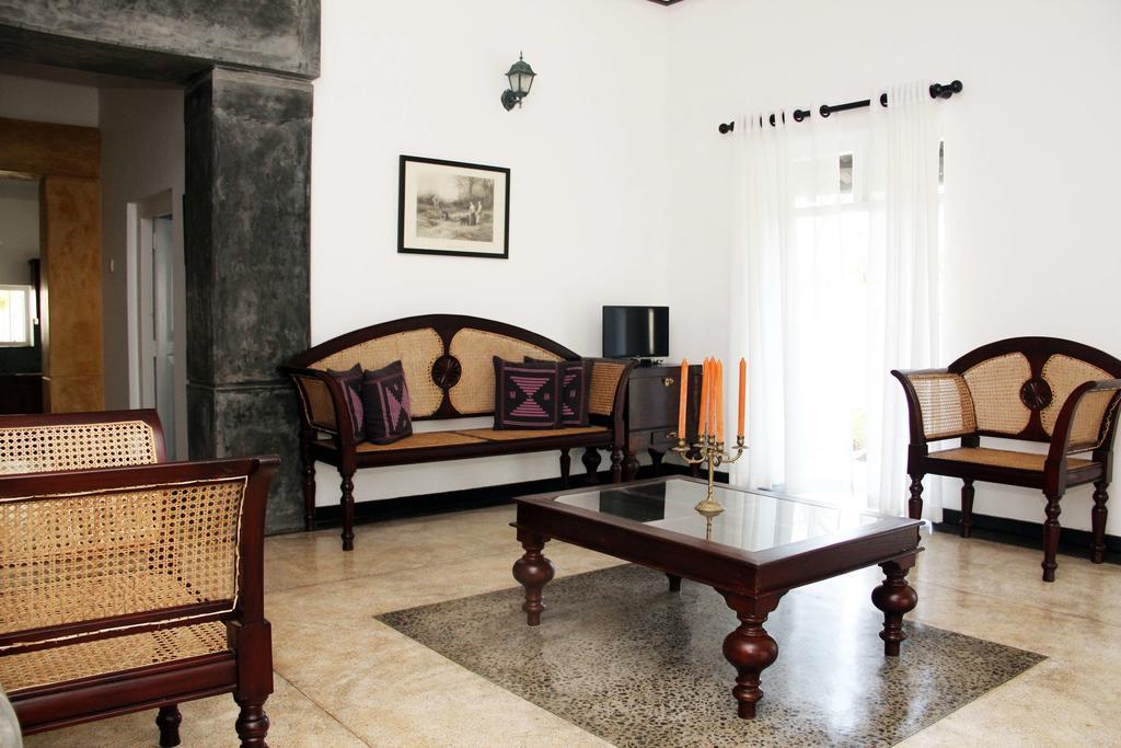 Bilin Tree House Hotel Galle Phòng bức ảnh